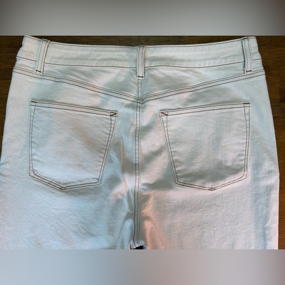 Talbots Everyday Relaxed Jean Cream 12 - Picture 3 of 7